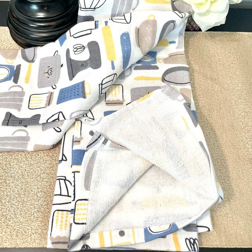 NWT Set of 2 Personalized SARAH’S KITCHEN Towels - Picture 4 of 4